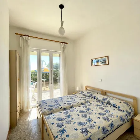 Apartment Fronte Mare-carraro Immobiliare - Family